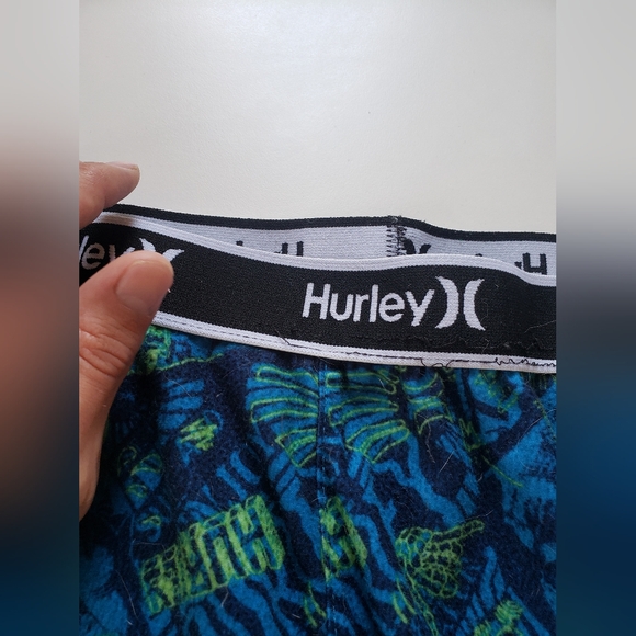 3 For 23$ Boys Hurley Pajama Pants - Picture 2 of 4